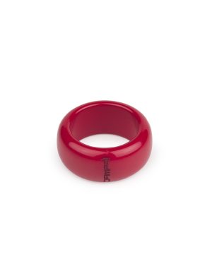 anello in resina lucida rossa